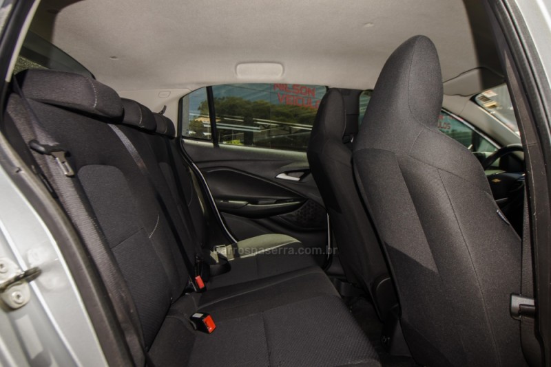 ONIX 1.0 LT 12V FLEX 4P MANUAL - 2020 - NOVO HAMBURGO