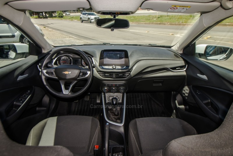 ONIX 1.0 LT 12V TURBO FLEX 4P MANUAL - 2023 - NOVO HAMBURGO