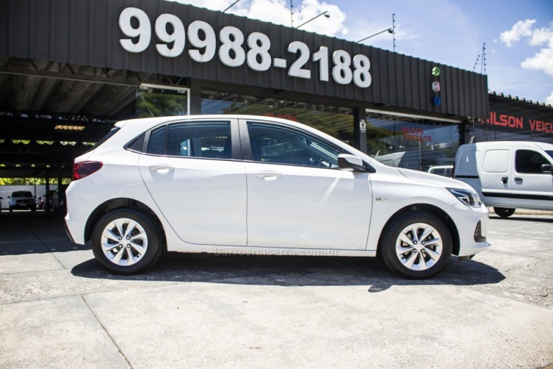 ONIX 1.0 LT 12V TURBO FLEX 4P MANUAL - 2023 - NOVO HAMBURGO