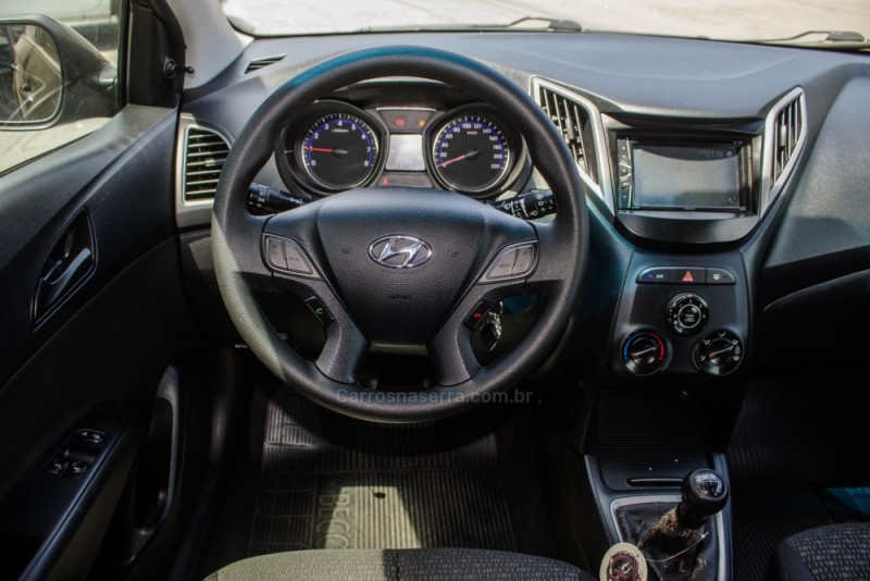 HB20 1.0 COMFORT 12V FLEX 4P MANUAL - 2017 - NOVO HAMBURGO