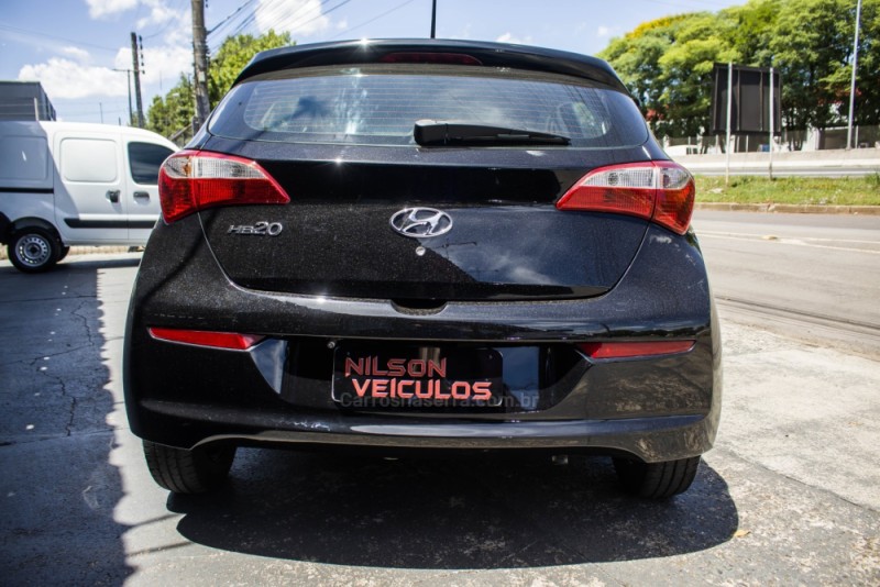 HB20 1.0 COMFORT 12V FLEX 4P MANUAL - 2017 - NOVO HAMBURGO