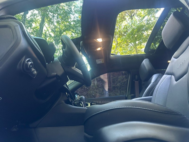 COMPASS 1.3 SERIE S T270 16V TURBO FLEX 4P AUTOMÁTICO - 2023 - TAPEJARA