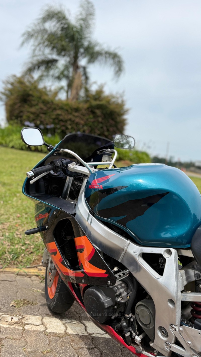 CBR 900RR FIREBLADE - 1999 - CAXIAS DO SUL