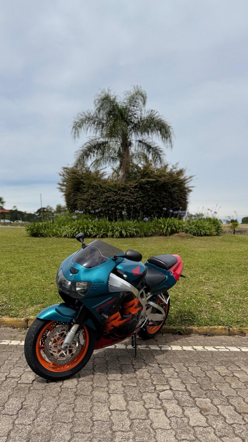 cbr 900rr fireblade 1999 caxias do sul