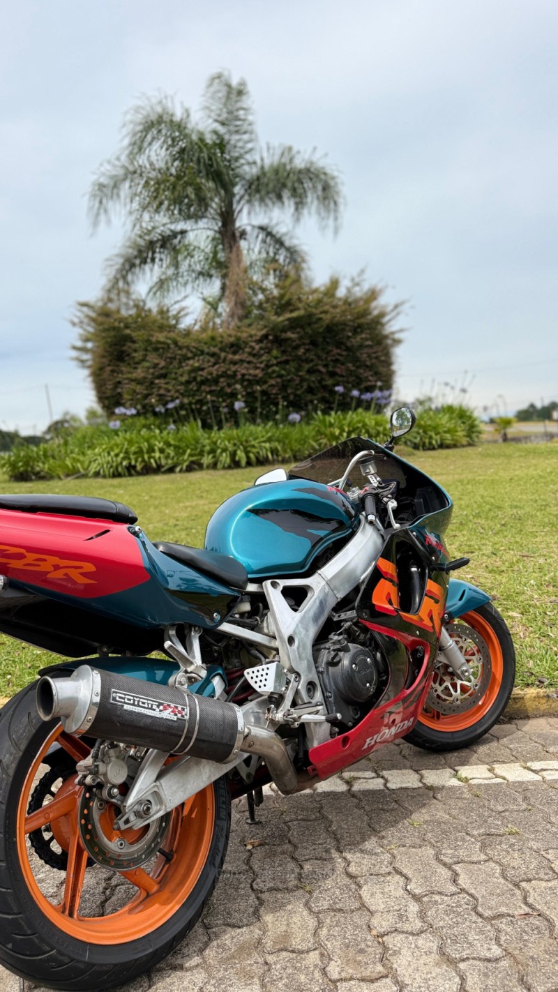 CBR 900RR FIREBLADE - 1999 - CAXIAS DO SUL