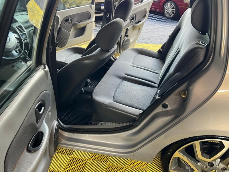 CLIO 1.0 EXPRESSION 16V FLEX 4P MANUAL - 2007 - CAXIAS DO SUL