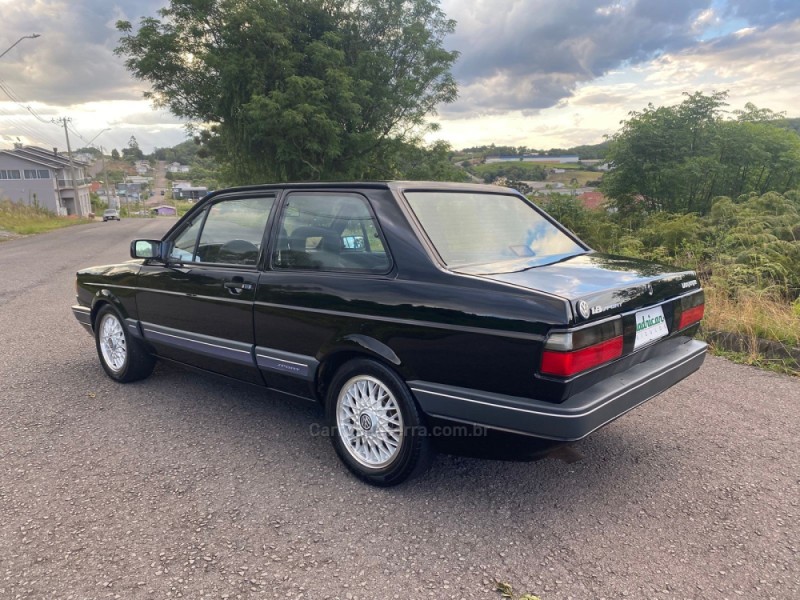 VOYAGE 1.8S SPORT 8V ÁLCOOL 2P MANUAL - 1994 - FLORES DA CUNHA