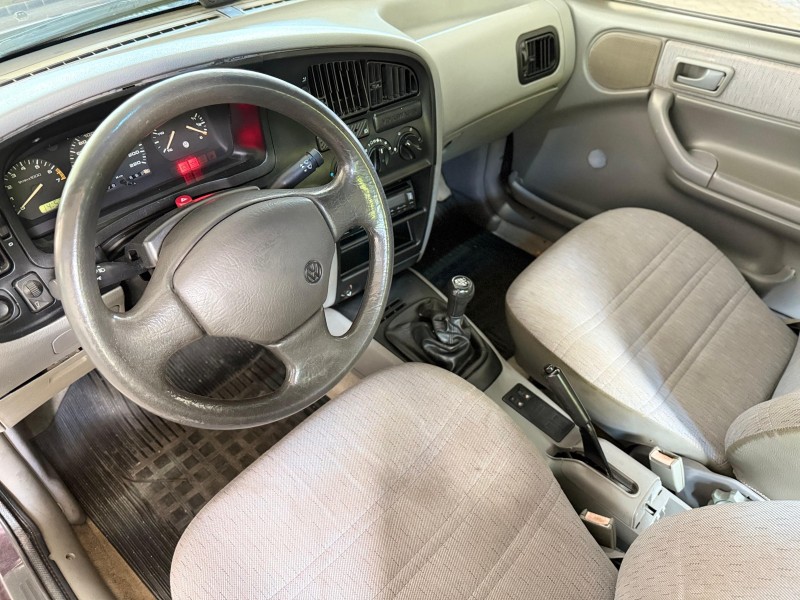 LOGUS 1.8 GL 8V GASOLINA 2P MANUAL - 1994 - CAXIAS DO SUL