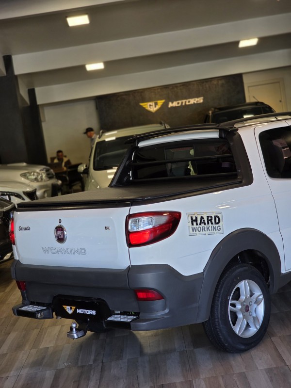 STRADA 1.4 MPI HARD WORKING CD 8V FLEX 3P MANUAL - 2015 - CAXIAS DO SUL