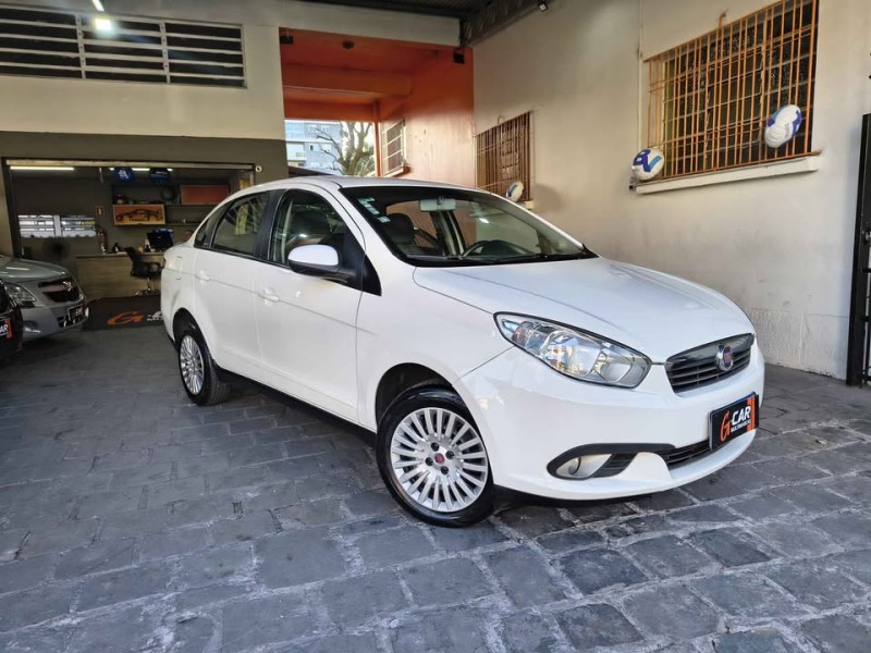 GRAND SIENA 1.4 MPI ATTRACTIVE 8V FLEX 4P MANUAL - 2015 - CAXIAS DO SUL