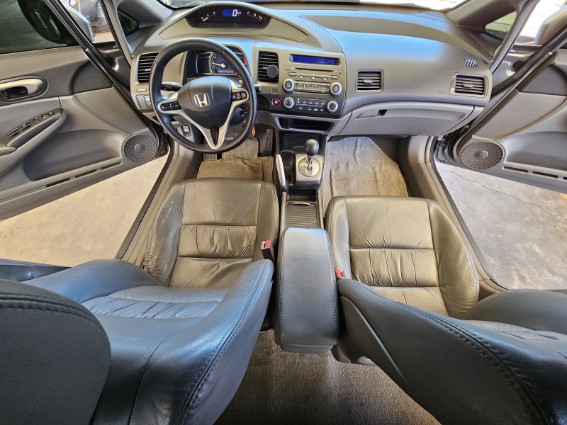 CIVIC 1.8 LXL 16V FLEX 4P AUTOMÁTICO - 2011 - CAXIAS DO SUL