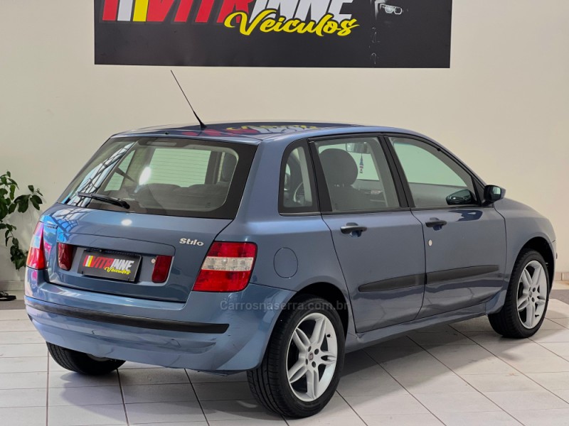 STILO 1.8 MPI 16V GASOLINA 4P MANUAL - 2004 - CAXIAS DO SUL