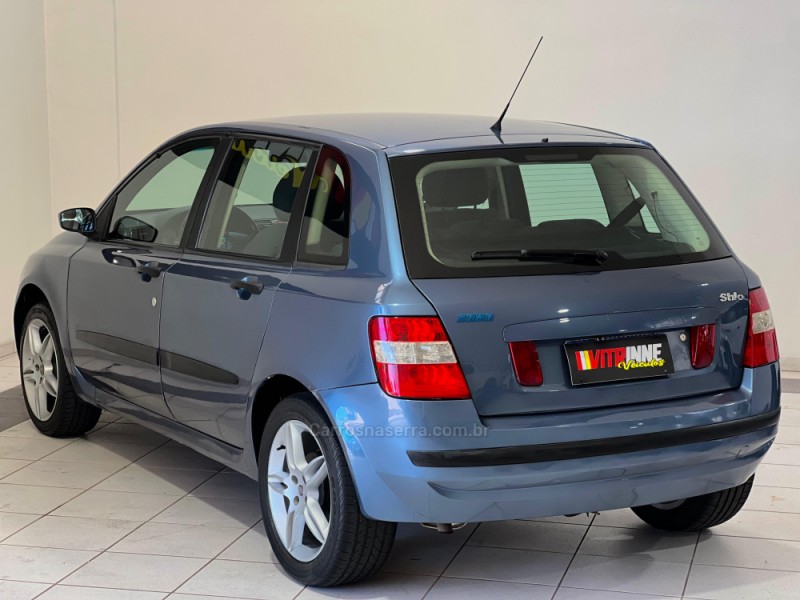 STILO 1.8 MPI 16V GASOLINA 4P MANUAL - 2004 - CAXIAS DO SUL