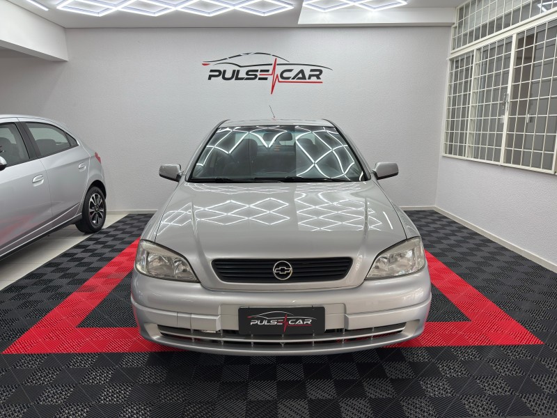 ASTRA 1.8 MPFI MILLENIUM II SEDAN 8V GASOLINA 4P MANUAL - 2000 - CAXIAS DO SUL