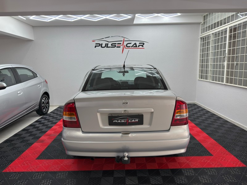 ASTRA 1.8 MPFI MILLENIUM II SEDAN 8V GASOLINA 4P MANUAL - 2000 - CAXIAS DO SUL