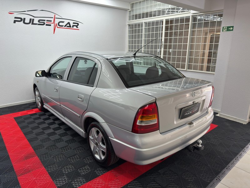 ASTRA 1.8 MPFI MILLENIUM II SEDAN 8V GASOLINA 4P MANUAL - 2000 - CAXIAS DO SUL