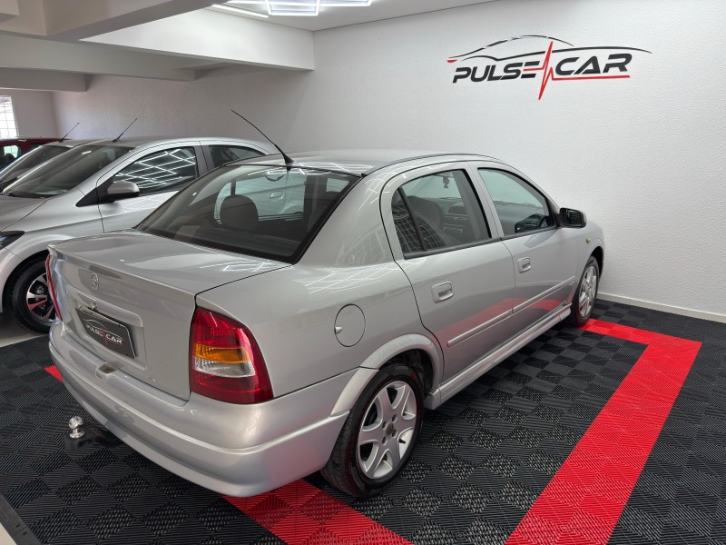 ASTRA 1.8 MPFI MILLENIUM II SEDAN 8V GASOLINA 4P MANUAL - 2000 - CAXIAS DO SUL