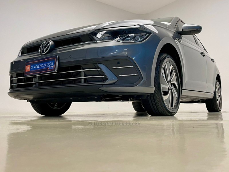 POLO 1.0	200 TSI HIGHLINE AUTOMÁTICO  - 2023 - SANTA CRUZ DO SUL