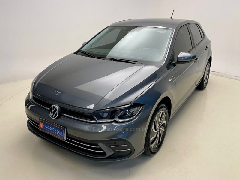 polo 1.0	200 tsi highline automatico  2023 santa cruz do sul