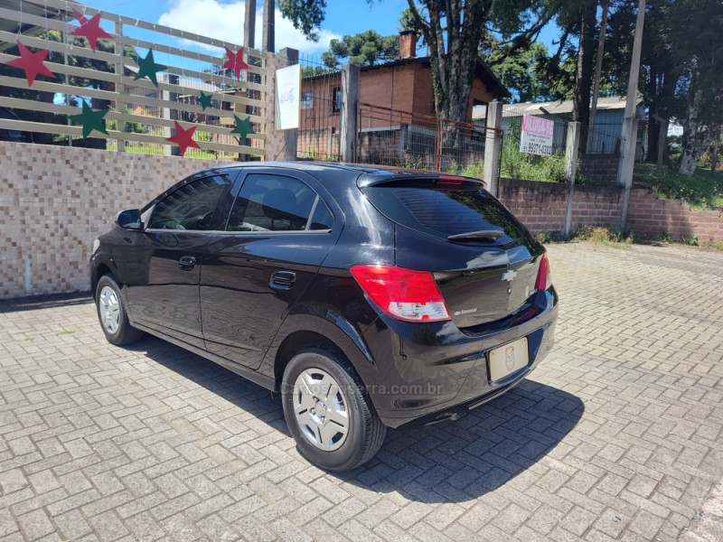 ONIX 1.0 MPFI LT 8V FLEX 4P MANUAL - 2015 - CANELA