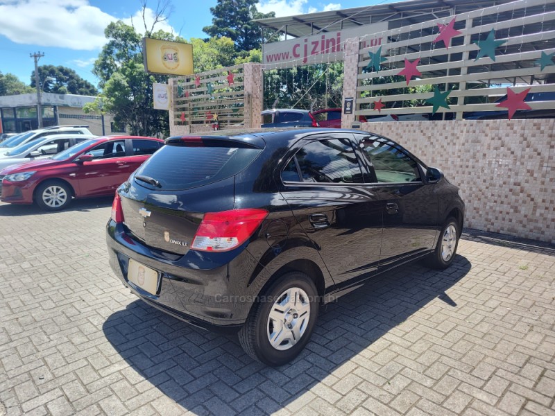 ONIX 1.0 MPFI LT 8V FLEX 4P MANUAL - 2015 - CANELA