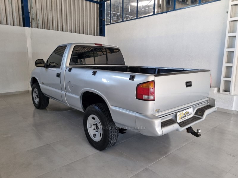 S10 2.2 MPFI STD 4X2 CS 8V GASOLINA 2P MANUAL - 2000 - VACARIA