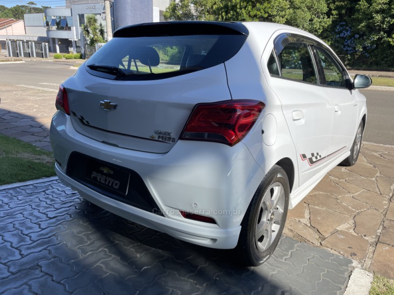 ONIX 1.4 MPFI EFFECT 8V FLEX 4P MANUAL - 2018 - GUAPORé