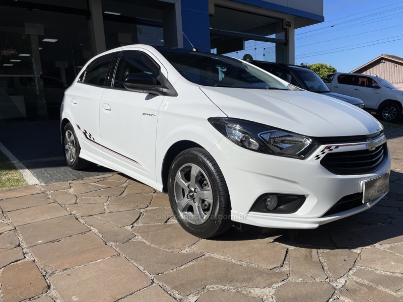 ONIX 1.4 MPFI EFFECT 8V FLEX 4P MANUAL - 2018 - GUAPORé