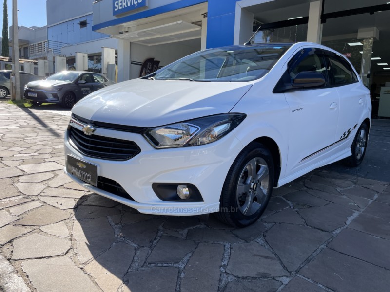 ONIX 1.4 MPFI EFFECT 8V FLEX 4P MANUAL - 2018 - GUAPORé