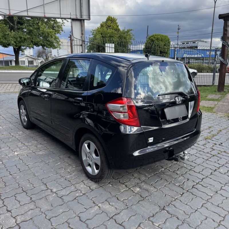FIT 1.4 LX 8V FLEX 4P MANUAL - 2009 - CAXIAS DO SUL