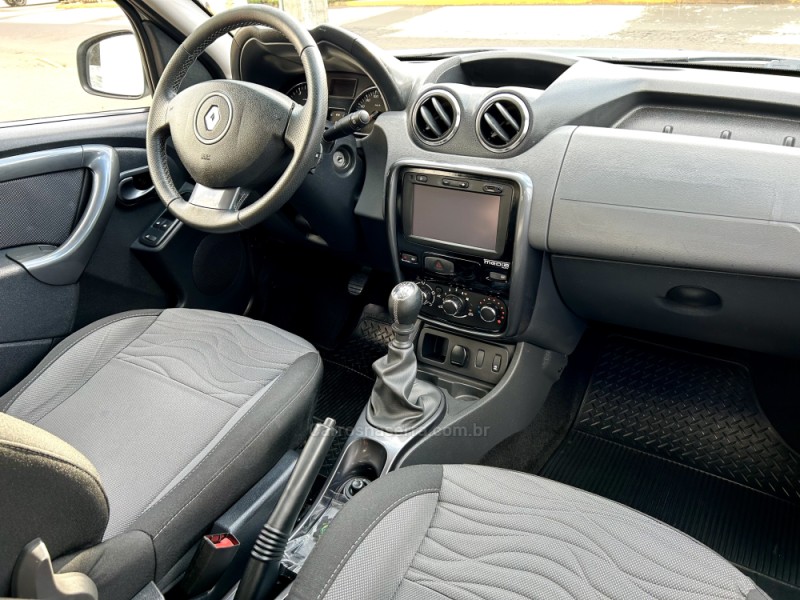 DUSTER 2.0 DYNAMIQUE 4X2 16V FLEX 4P MANUAL - 2015 - NOVO HAMBURGO
