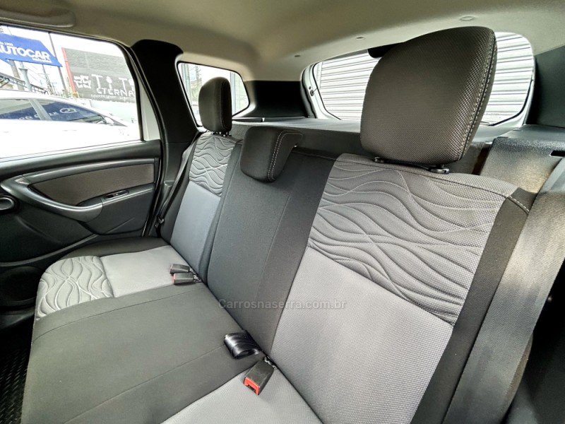 DUSTER 2.0 DYNAMIQUE 4X2 16V FLEX 4P MANUAL - 2015 - NOVO HAMBURGO
