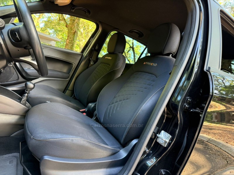 ARGO 1.3 8V TREKKING FLEX 4P MANUAL - 2020 - DOIS IRMãOS