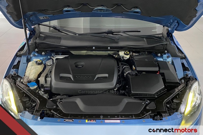 V40 2.0 T5 CROSS COUNTRY AWD TURBO GASOLINA 4P AUTOMÁTICO - 2016 - BENTO GONçALVES