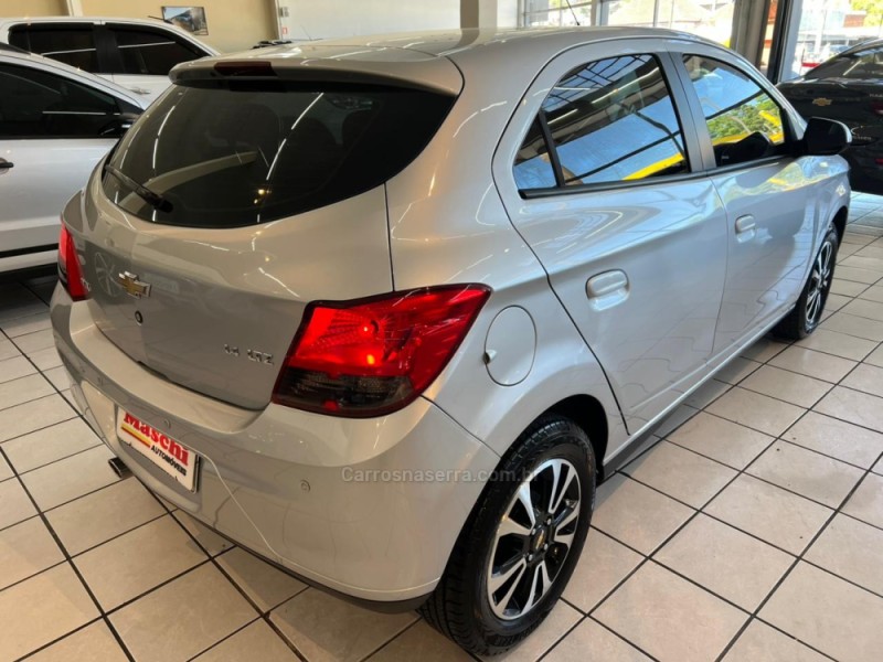 ONIX 1.4 MPFI LTZ 8V FLEX 4P MANUAL - 2014 - CAXIAS DO SUL