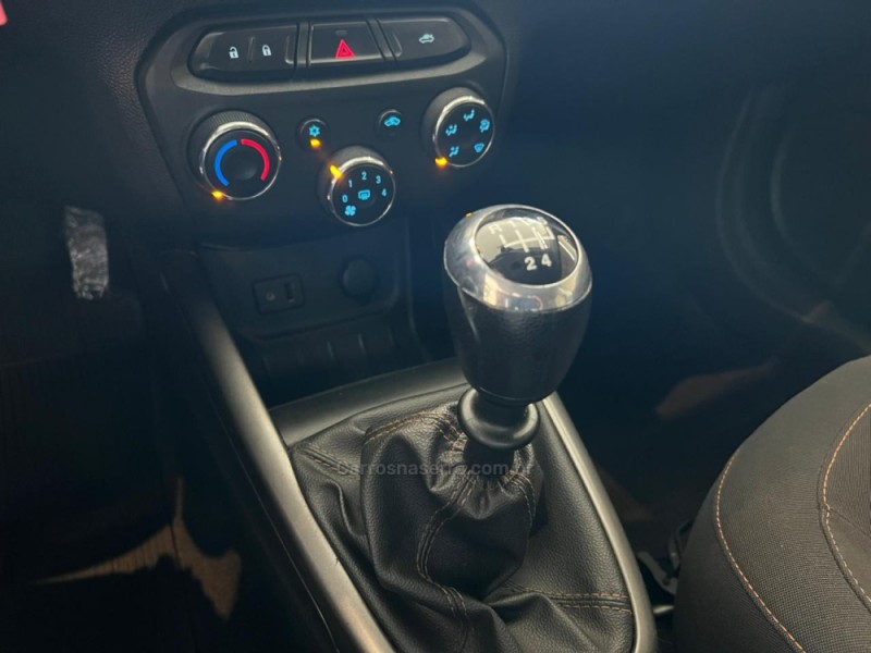 ONIX 1.4 MPFI LTZ 8V FLEX 4P MANUAL - 2014 - CAXIAS DO SUL