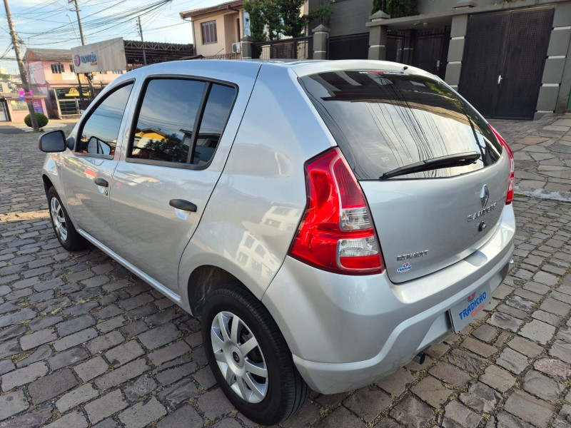SANDERO 1.0 AUTHENTIQUE 16V FLEX 4P MANUAL - 2012 - CAXIAS DO SUL