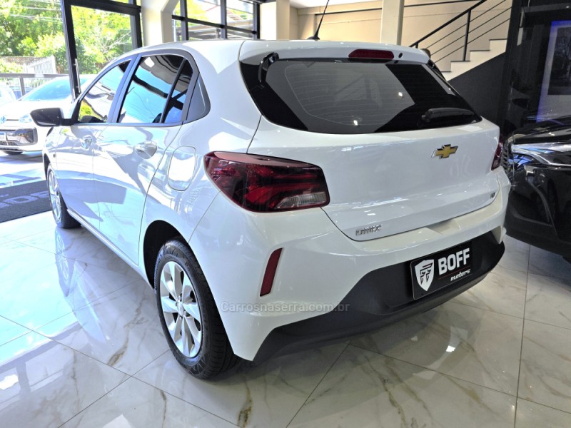 ONIX 1.0 LT 12V FLEX 4P MANUAL - 2023 - CAXIAS DO SUL