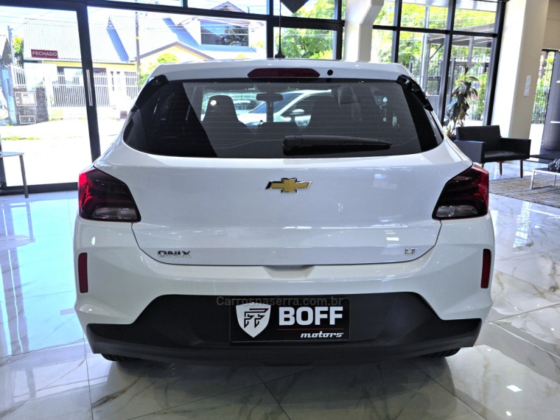 ONIX 1.0 LT 12V FLEX 4P MANUAL - 2023 - CAXIAS DO SUL