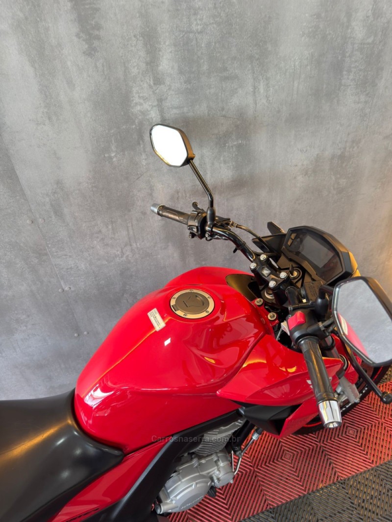 CB 250F TWISTER  - 2016 - PORTãO