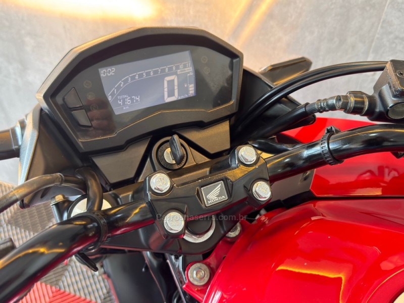 CB 250F TWISTER  - 2016 - PORTãO