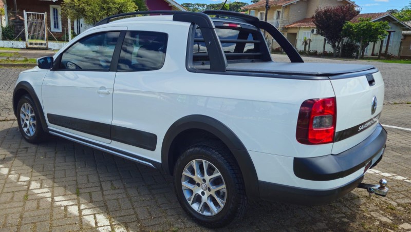 SAVEIRO 1.6 CROSS CD 16V FLEX 2P MANUAL - 2015 - CANELA