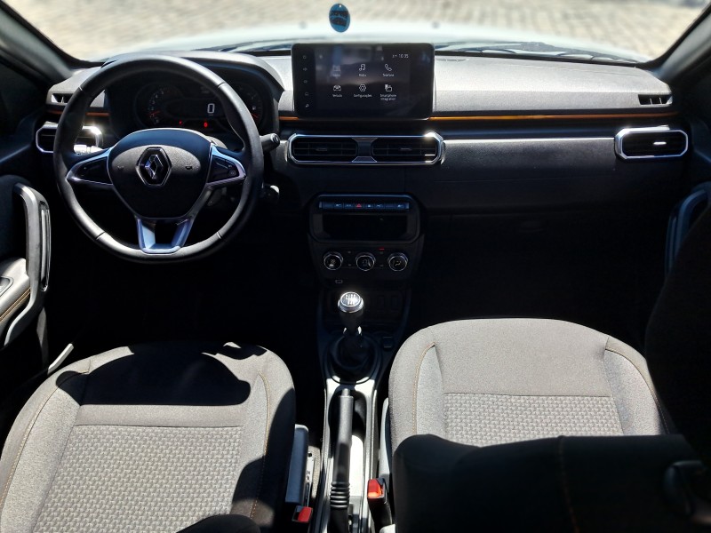 OROCH 1.6 16V ICONIC FLEX 4P MANUAL - 2025 - CAXIAS DO SUL