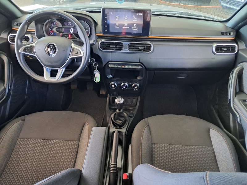 OROCH 1.6 16V ICONIC FLEX 4P MANUAL - 2025 - CAXIAS DO SUL