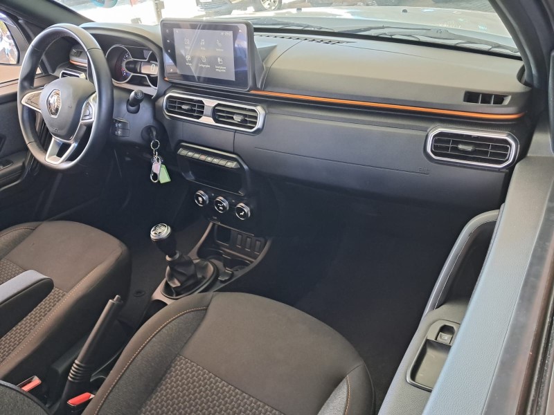 OROCH 1.6 16V ICONIC FLEX 4P MANUAL - 2025 - CAXIAS DO SUL