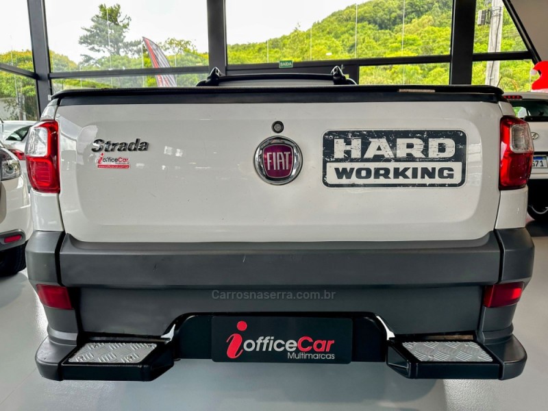 STRADA 1.4 MPI HARD WORKING CS 8V FLEX 2P MANUAL - 2020 - TRêS COROAS