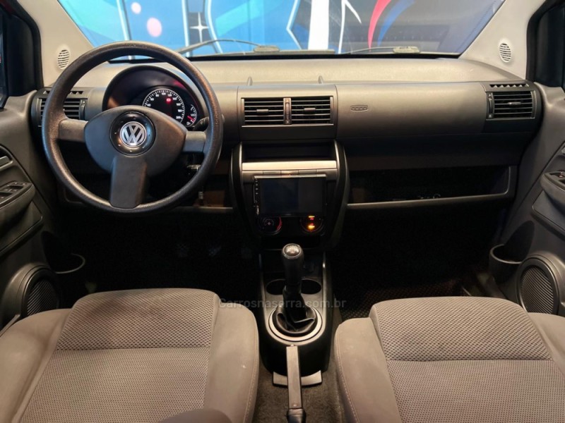 FOX 1.0 MI 8V FLEX 4P MANUAL - 2010 - NOVO HAMBURGO