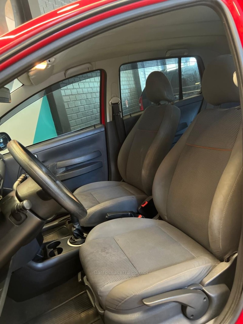 FOX 1.0 MI 8V FLEX 4P MANUAL - 2010 - NOVO HAMBURGO