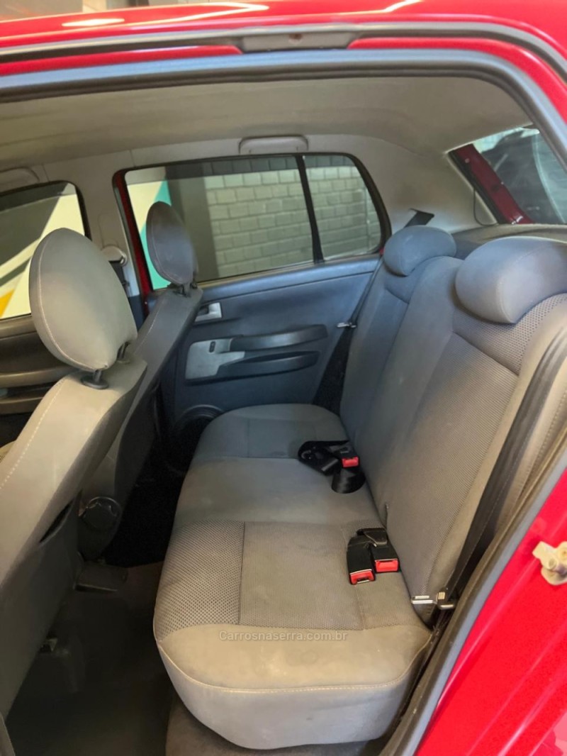 FOX 1.0 MI 8V FLEX 4P MANUAL - 2010 - NOVO HAMBURGO