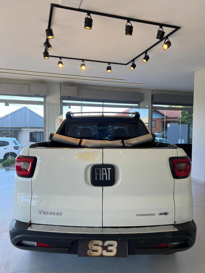 TORO 1.8 16V EVO FLEX FREEDOM AUTOMÁTICO - 2018 - CAXIAS DO SUL